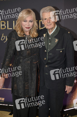 Weltpremiere der 'Blinded by Delight' Grand Show 2025 in Berlin