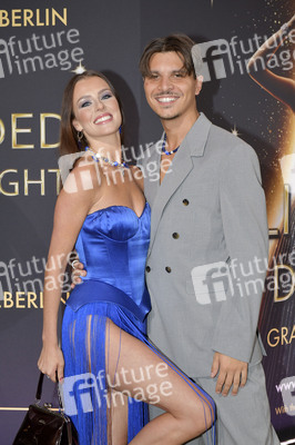 Weltpremiere der 'Blinded by Delight' Grand Show 2025 in Berlin