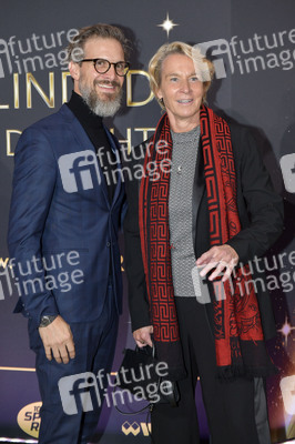 Weltpremiere der 'Blinded by Delight' Grand Show 2025 in Berlin