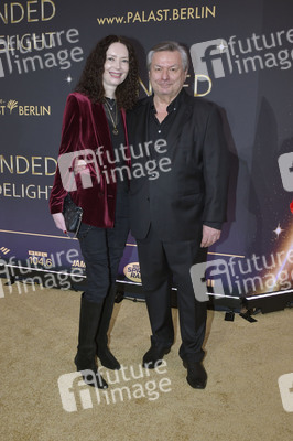 Weltpremiere der 'Blinded by Delight' Grand Show 2025 in Berlin