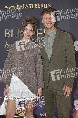 Weltpremiere der 'Blinded by Delight' Grand Show 2025 in Berlin