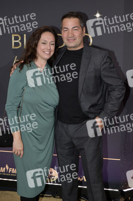 Weltpremiere der 'Blinded by Delight' Grand Show 2025 in Berlin