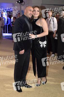 Weltpremiere der 'Blinded by Delight' Grand Show 2025 in Berlin