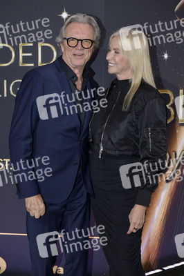 Weltpremiere der 'Blinded by Delight' Grand Show 2025 in Berlin