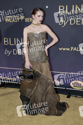 Weltpremiere der 'Blinded by Delight' Grand Show 2025 in Berlin