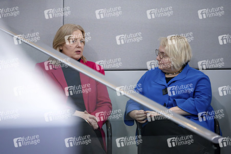 30. Sitzung des Deutschen Bundestages in Berlin