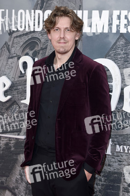 Festivaleröffnung und Filmpremiere 'Wake Up Dead Man: A Knives Out Mystery', BFI London Film Festival 2025