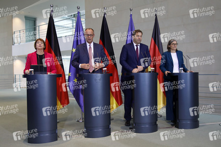 Treffen des Bundeskanzlers mit Vertretern der Automobilindustrie in Berlin