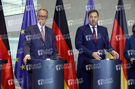 Treffen des Bundeskanzlers mit Vertretern der Automobilindustrie in Berlin