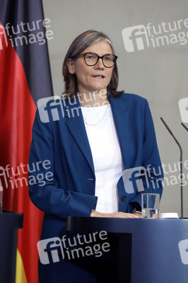 Treffen des Bundeskanzlers mit Vertretern der Automobilindustrie in Berlin
