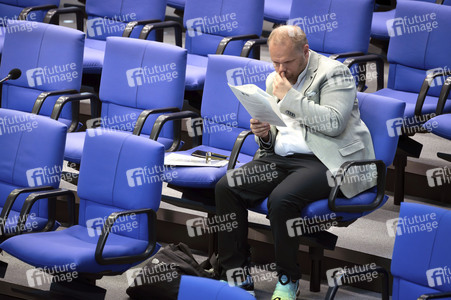 33. Sitzung des Deutschen Bundestages in Berlin