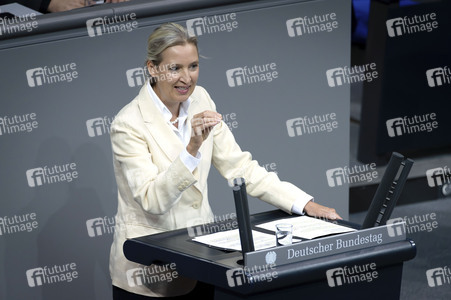 34. Sitzung des Deutschen Bundestages in Berlin