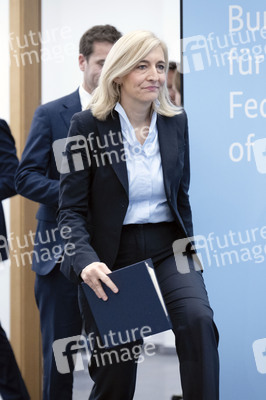 Pressestatement von Nina Warken in Berlin