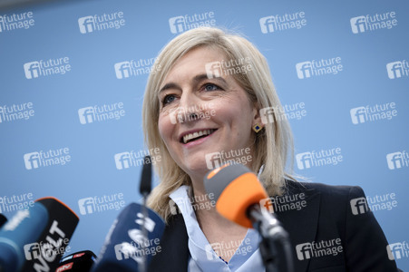 Pressestatement von Nina Warken in Berlin