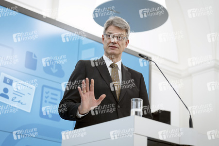 Pressestatement von Patrick Schnieder in Berlin