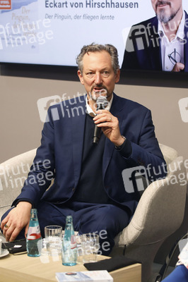 Eckart von Hirschhausen auf der Frankfurter Buchmesse 2025 in Frankfurt