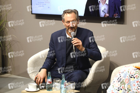 Eckart von Hirschhausen auf der Frankfurter Buchmesse 2025 in Frankfurt