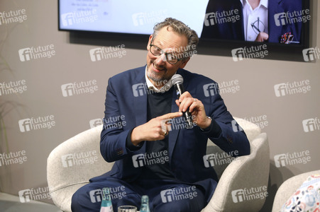 Eckart von Hirschhausen auf der Frankfurter Buchmesse 2025 in Frankfurt