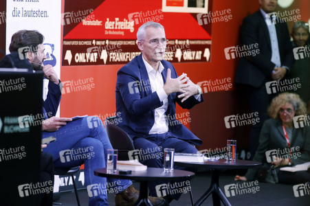 Jens Stoltenberg auf der Frankfurter Buchmesse 2025 in Frankfurt