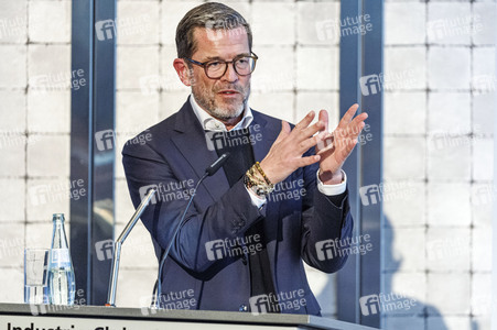 Mittelstand Defense Forum der Initiative 'Mission 2044' in Düsseldorf