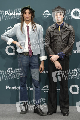 Photocall 'La Chitarra Nella Roccia - Lucio Corsi dal Vivo all'Abbazia di San Galgano', Internationales Filmfestival Rom 2025