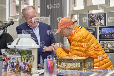 Ausstellungseröffnung '25 Jahre EXPO 2000 - Bilder einer Weltausstellung' in Hannover