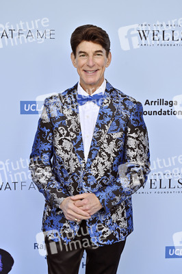 Rape Treatment Center and Stuart House Brunch mit dem Cast von 'The Pitt' in Los Angeles