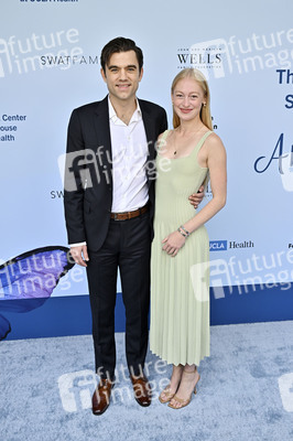 Rape Treatment Center and Stuart House Brunch mit dem Cast von 'The Pitt' in Los Angeles