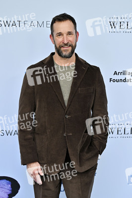 Rape Treatment Center and Stuart House Brunch mit dem Cast von 'The Pitt' in Los Angeles