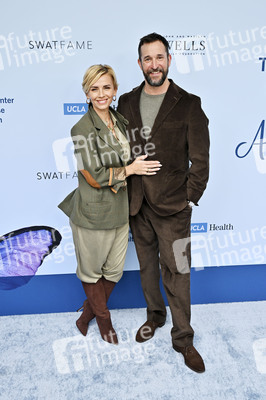 Rape Treatment Center and Stuart House Brunch mit dem Cast von 'The Pitt' in Los Angeles