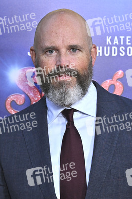 Closing Ceremony und Filmpremiere 'Song Sung Blue', AFI Fest 2025 in Los Angeles