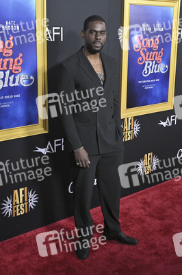 Closing Ceremony und Filmpremiere 'Song Sung Blue', AFI Fest 2025 in Los Angeles