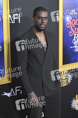 Closing Ceremony und Filmpremiere 'Song Sung Blue', AFI Fest 2025 in Los Angeles