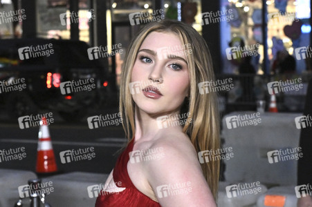 Closing Ceremony und Filmpremiere 'Song Sung Blue', AFI Fest 2025 in Los Angeles