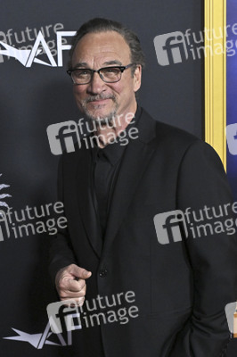 Closing Ceremony und Filmpremiere 'Song Sung Blue', AFI Fest 2025 in Los Angeles