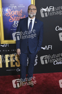 Closing Ceremony und Filmpremiere 'Song Sung Blue', AFI Fest 2025 in Los Angeles