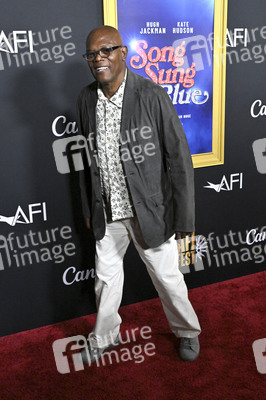 Closing Ceremony und Filmpremiere 'Song Sung Blue', AFI Fest 2025 in Los Angeles