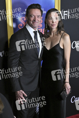 Closing Ceremony und Filmpremiere 'Song Sung Blue', AFI Fest 2025 in Los Angeles