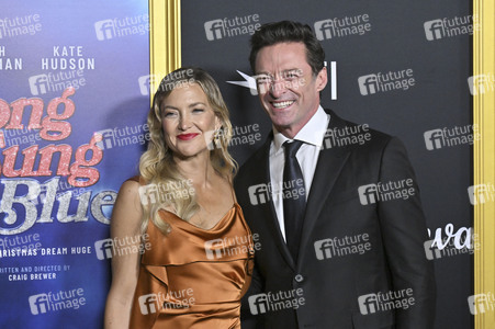 Closing Ceremony und Filmpremiere 'Song Sung Blue', AFI Fest 2025 in Los Angeles