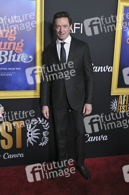 Closing Ceremony und Filmpremiere 'Song Sung Blue', AFI Fest 2025 in Los Angeles