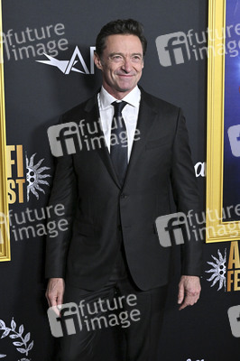 Closing Ceremony und Filmpremiere 'Song Sung Blue', AFI Fest 2025 in Los Angeles