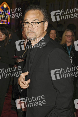 Closing Ceremony und Filmpremiere 'Song Sung Blue', AFI Fest 2025 in Los Angeles