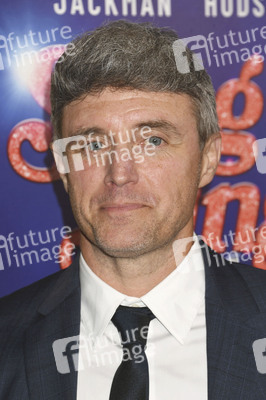 Closing Ceremony und Filmpremiere 'Song Sung Blue', AFI Fest 2025 in Los Angeles