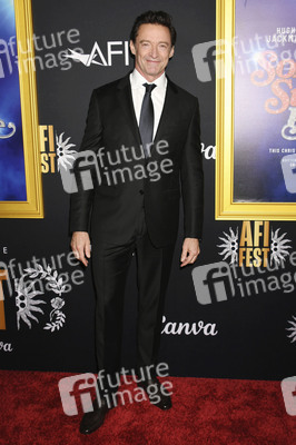 Closing Ceremony und Filmpremiere 'Song Sung Blue', AFI Fest 2025 in Los Angeles