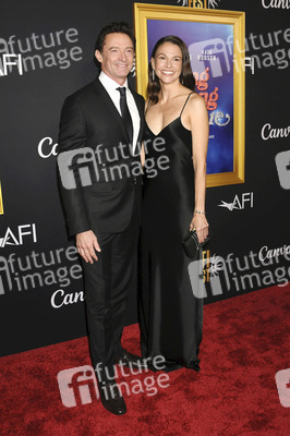 Closing Ceremony und Filmpremiere 'Song Sung Blue', AFI Fest 2025 in Los Angeles