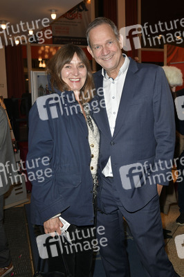 Theaterpremiere 'Carmen darf nicht platzen' in Berlin