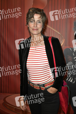 Theaterpremiere 'Carmen darf nicht platzen' in Berlin