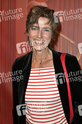 Theaterpremiere 'Carmen darf nicht platzen' in Berlin