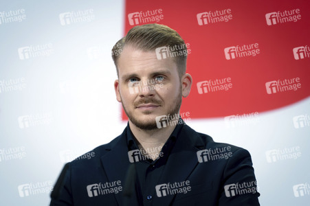 Pressekonferenz mit dem SPD-Generalsekretär in Berlin