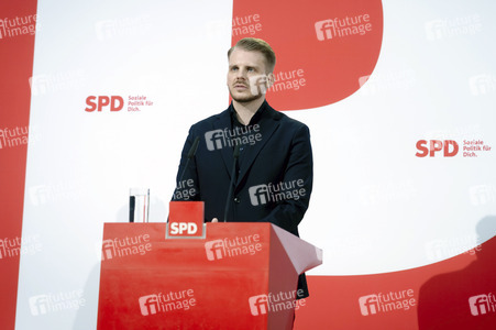 Pressekonferenz mit dem SPD-Generalsekretär in Berlin